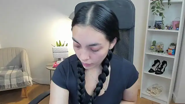  BellaEvans  online show from May 25, 4:56 am