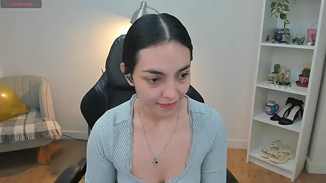  BellaEvans  online show from March 12, 6:06 am