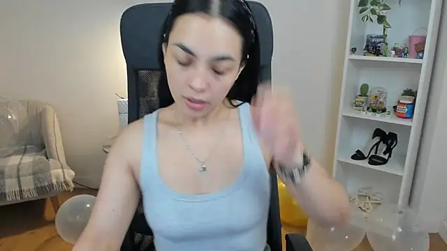  BellaEvans  online show from May 21, 4:54 am