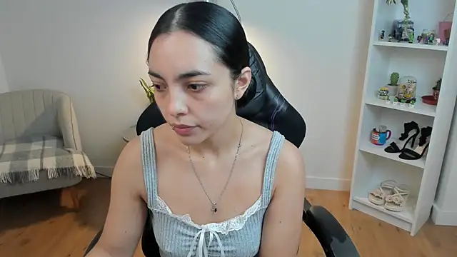  BellaEvans  online show from February 13, 5:51 am