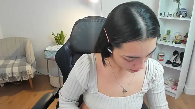  BellaEvans  online show from January 13, 5:33 am