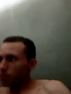 Snapshot of jhonmenas14 chatting on December 16, 4:11 pm jhonmenas14 online show from December 16, 4:11 pm