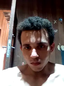 Snapshot of jhonmenas14 chatting on November 8, 7:28 pm jhonmenas14 online show from November 8, 7:28 pm