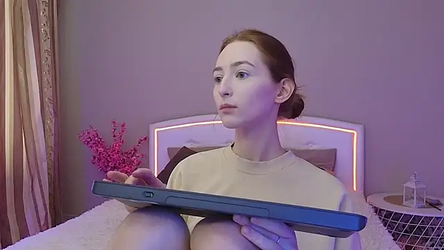 MichaDenver online show from November 13, 10:41 am