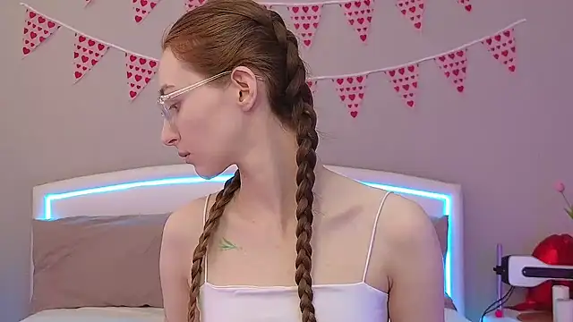 MichaDenver online show from February 19, 9:28 am