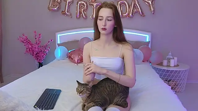 MichaDenver online show from December 4, 10:25 am