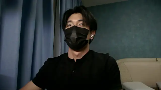 Snapshot of wuzhimao0207 chatting on June 18, 3:28 pm wuzhimao0207 online show from June 18, 3:28 pm