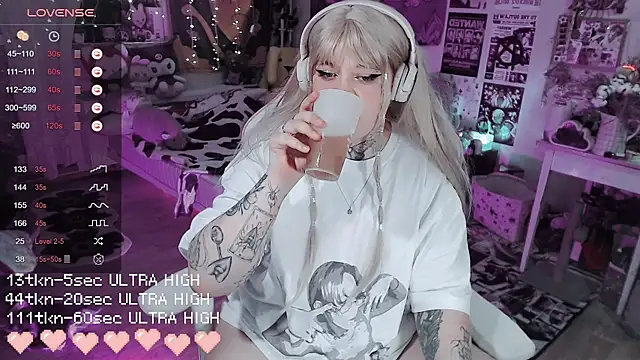 noori  hope online show from December 20, 8:44 pm