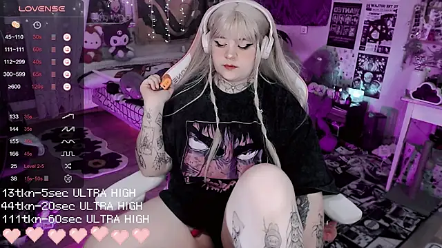 noori  hope online show from December 17, 8:25 pm