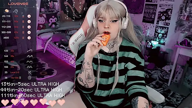 noori  hope online show from December 16, 8:57 pm