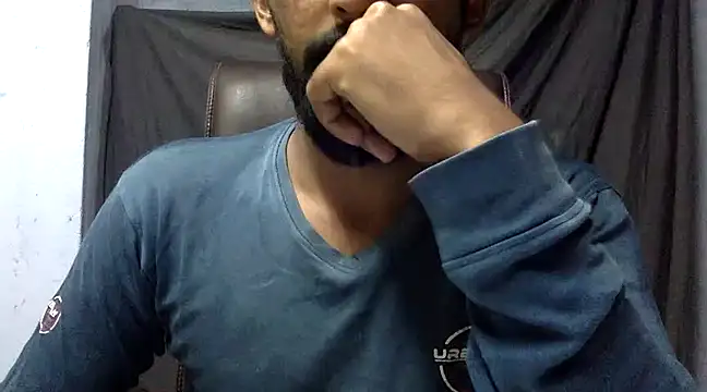 Snapshot of ASIF_F chatting on December 12, 3:59 pm ASIF F online show from December 12, 3:59 pm