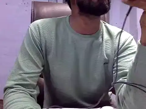 Snapshot of ASIF_F chatting on December 30, 5:34 pm ASIF F online show from December 30, 5:34 pm