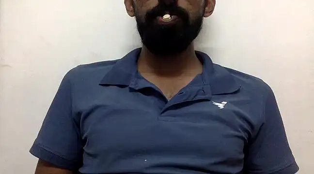 Snapshot of ASIF_F chatting on December 11, 4:20 pm ASIF F online show from December 11, 4:20 pm