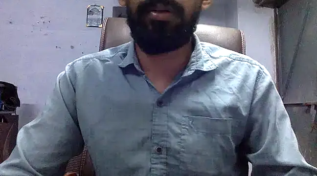 Snapshot of ASIF_F chatting on December 18, 6:46 pm ASIF F online show from December 18, 6:46 pm