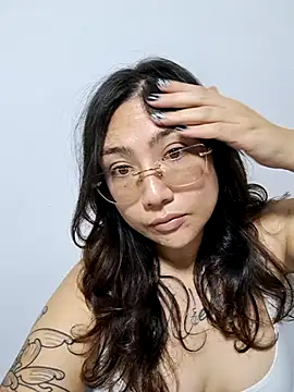 Mia Ruiz online show from October 31, 2:08 am