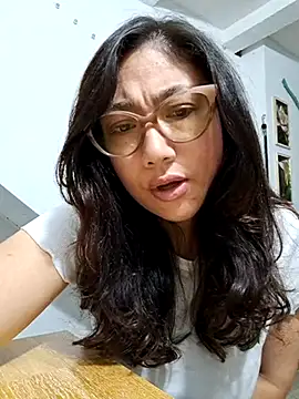 Mia Ruiz online show from February 27, 1:52 am