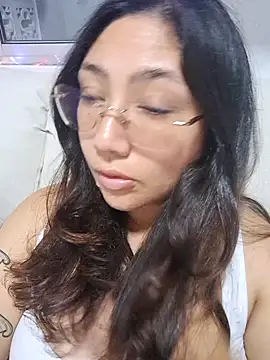 Mia Ruiz online show from November 14, 3:10 am