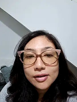 Mia Ruiz online show from February 5, 1:15 am