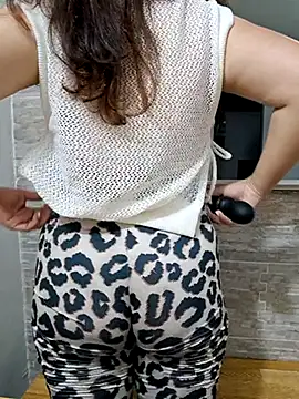 Mia Ruiz online show from March 18, 12:51 am