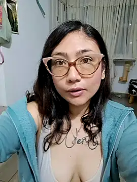 Mia Ruiz online show from February 4, 12:40 am