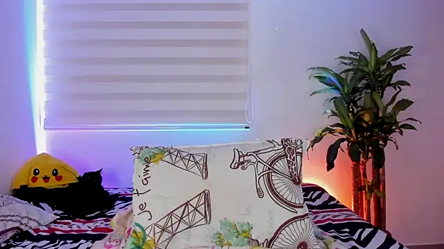 aldrinwhite online show from October 29, 3:22 pm