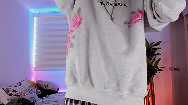 aldrinwhite online show from October 24, 4:39 pm