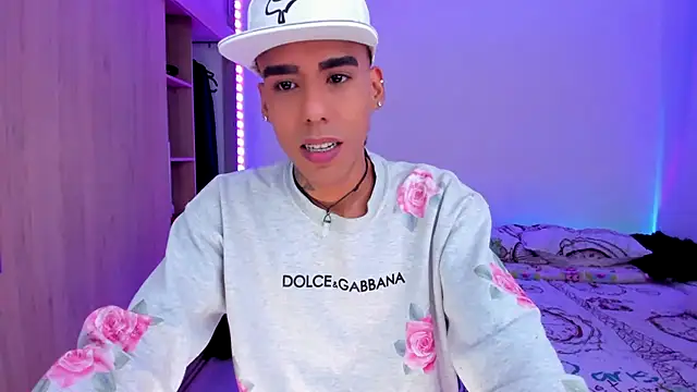 aldrinwhite online show from January 15, 5:05 pm