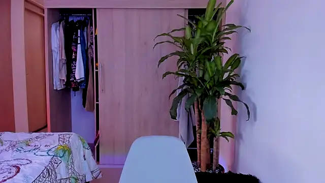 aldrinwhite online show from December 2, 4:52 pm