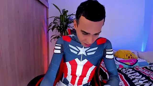 aldrinwhite online show from March 29, 6:09 pm