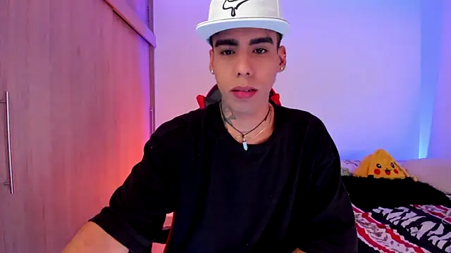 aldrinwhite online show from February 16, 5:33 pm