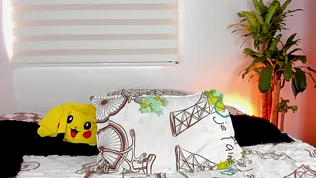 aldrinwhite online show from September 24, 5:41 pm