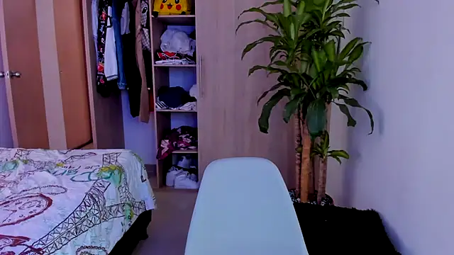 aldrinwhite online show from November 30, 2:51 pm