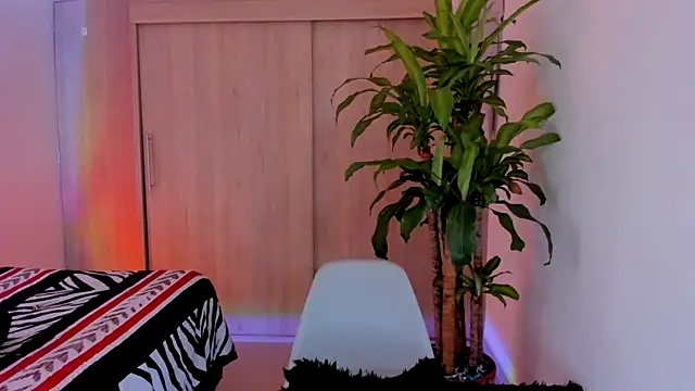 aldrinwhite online show from January 6, 4:11 pm