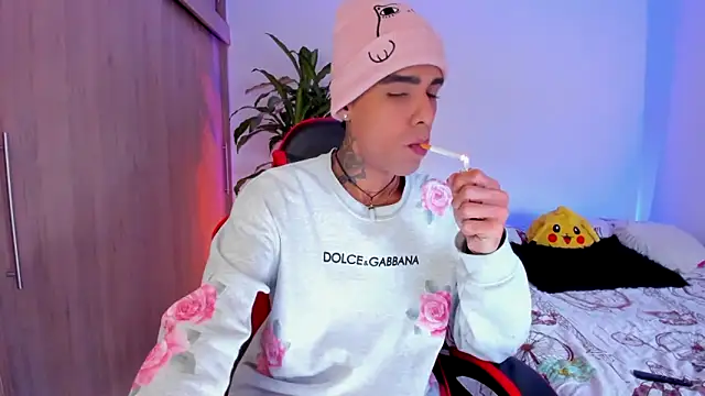 aldrinwhite online show from March 10, 4:33 pm