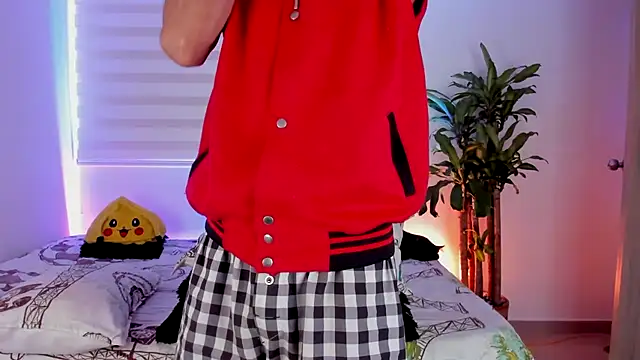 aldrinwhite online show from October 25, 4:40 pm