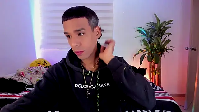 aldrinwhite online show from October 28, 3:55 pm