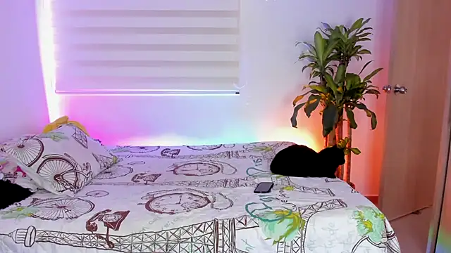 aldrinwhite online show from September 27, 6:03 pm