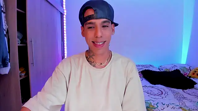 aldrinwhite online show from January 31, 7:12 pm