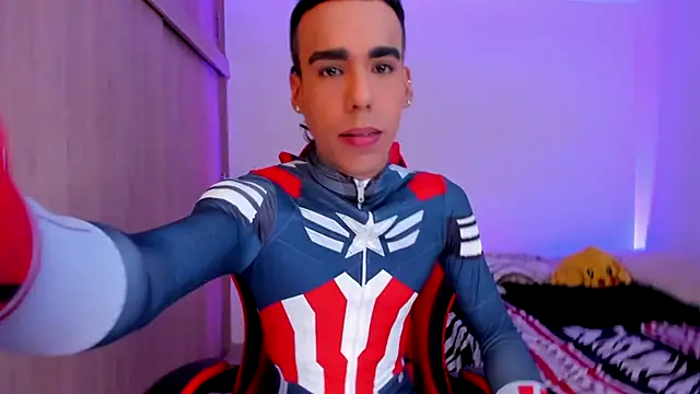 aldrinwhite online show from February 13, 3:56 pm