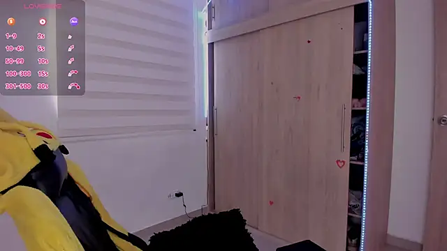 aldrinwhite online show from March 18, 2:17 pm