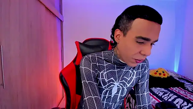 aldrinwhite online show from February 23, 4:40 pm