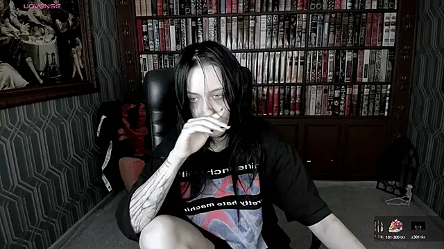 Snapshot of Medusa__Gorgona chatting on June 20, 8:19 am Medusa Gorgona online show from June 20, 8:19 am