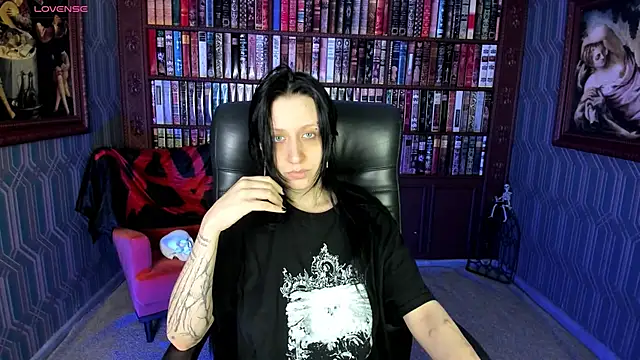 Medusa  Gorgona online show from March 13, 2:11 pm