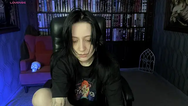 Medusa  Gorgona online show from December 5, 7:01 pm