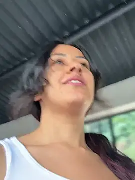 saribelcute online show from March 3, 2:13 pm