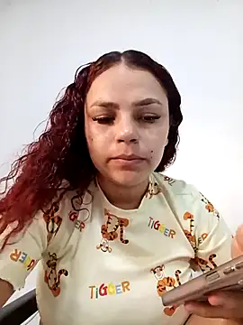 Snapshot of Mommy-Hot chatting on February 26, 1:00 pm Mommy-Hot online show from February 26, 1:00 pm