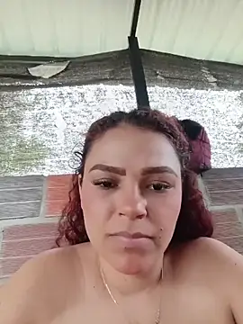 Snapshot of Mommy-Hot chatting on June 8, 1:33 pm Mommy-Hot online show from June 8, 1:33 pm
