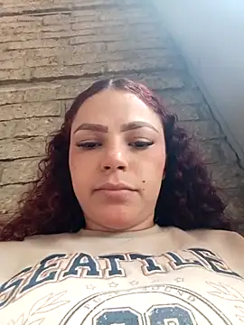 Snapshot of Mommy-Hot chatting on February 8, 6:16 pm Mommy-Hot online show from February 8, 6:16 pm