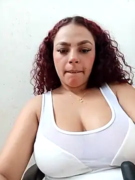 Snapshot of Mommy-Hot chatting on February 11, 1:22 pm Mommy-Hot online show from February 11, 1:22 pm