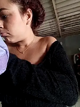 Snapshot of Mommy-Hot chatting on January 31, 7:12 pm Mommy-Hot online show from January 31, 7:12 pm